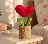 Crochet heart pot close-up
