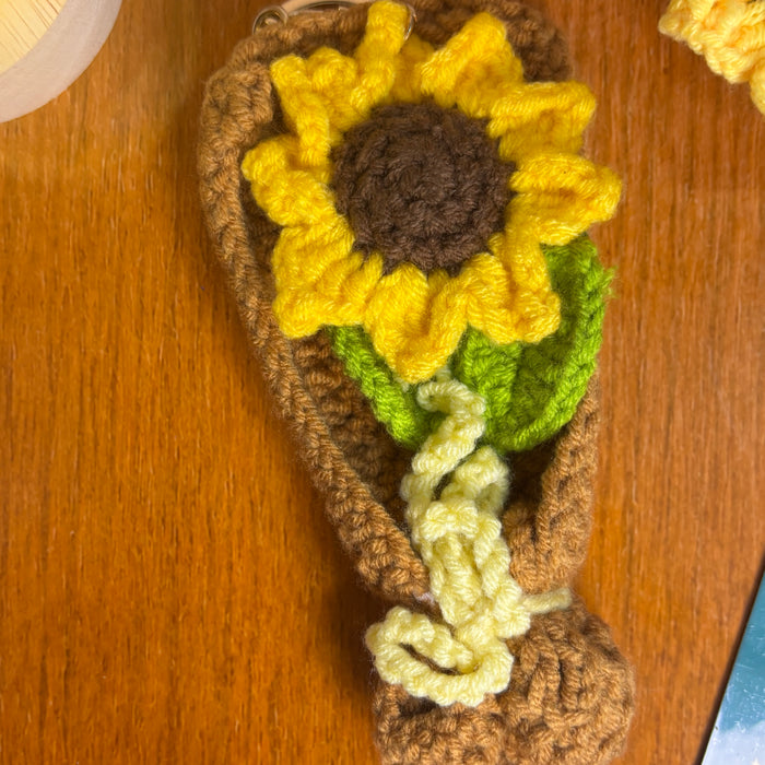 Crochet Sunflower Bouquet Keychain – Handmade Wrapped Flower Bag Charm